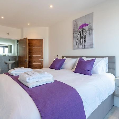 Central Penthouse With Hot Tub & Views 22 Cheltenham Exterior photo