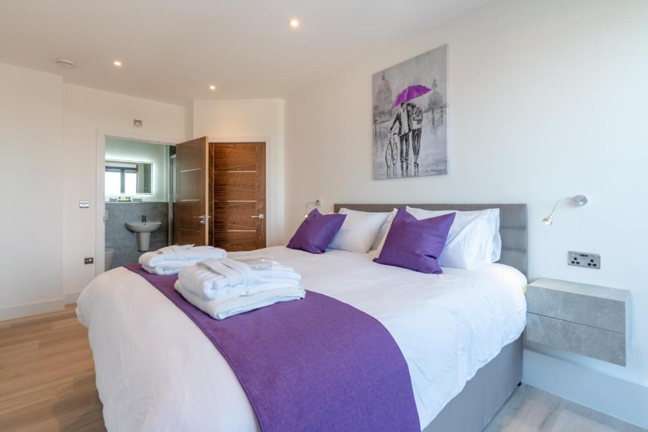Central Penthouse With Hot Tub & Views 22 Cheltenham Exterior photo