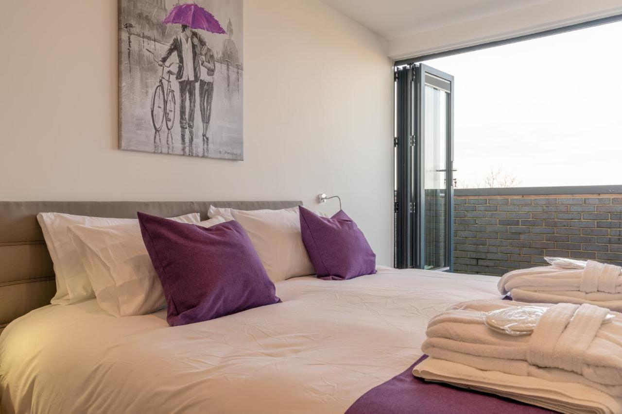 Central Penthouse With Hot Tub & Views 22 Cheltenham Exterior photo